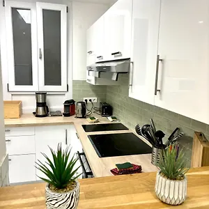  Homestay Les De Cedric Iconic Tram Gare Pour Personnes Calmes France